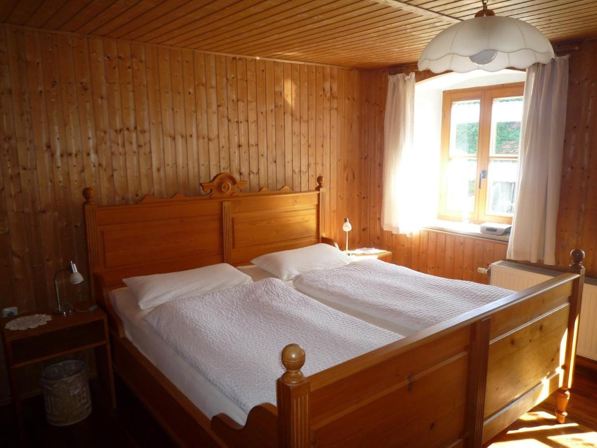 Ferienbauernhof Bosch Holiday home Funfstetten